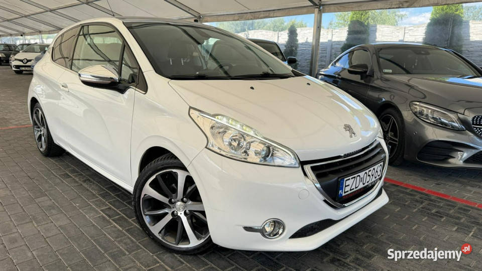 Peugeot 208 16 Benzyna 120 Panorama Dach biały