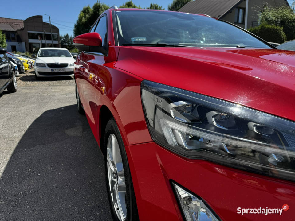Ford Focus RatyZamiana Gwarancja full LED ładny pełny VAT Focus małopolskie Gdów