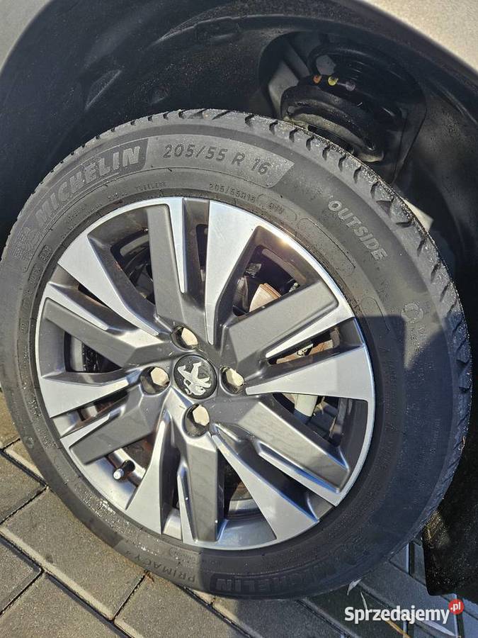 Peugeot 2008 16 HDI 100 2016 Bogata wersja Stan serwisowany w ASO