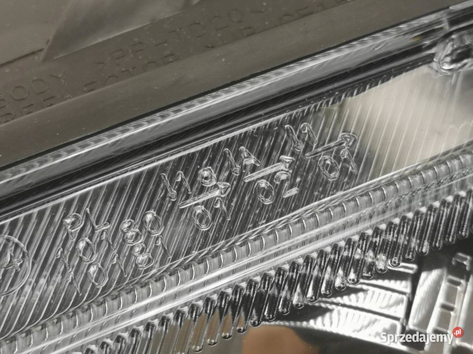 LAMPA LEWY PRZÓD FORD FOCUS II 20042012 NOWA osobowe sprzedam