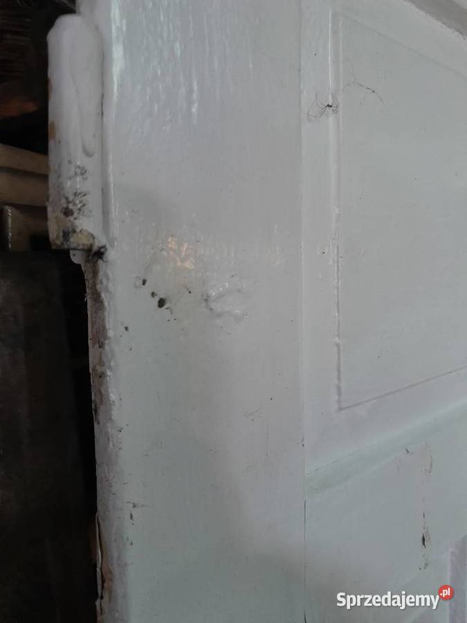 Stare drewniane drzwi zabytek PRL retro vintage Dąbrowa Górnicza