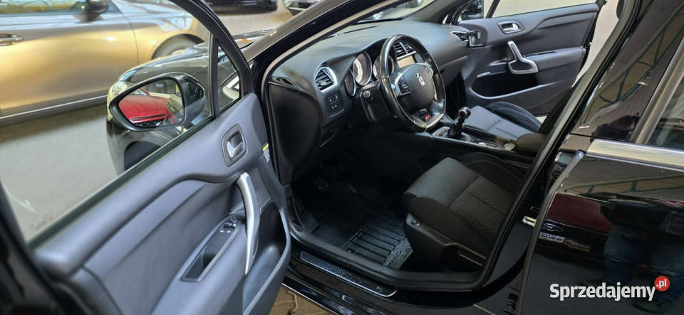 Citroen DS4 OPIS W podanej roczna gwarancja Hatchback śląskie Mysłowice sprzedam