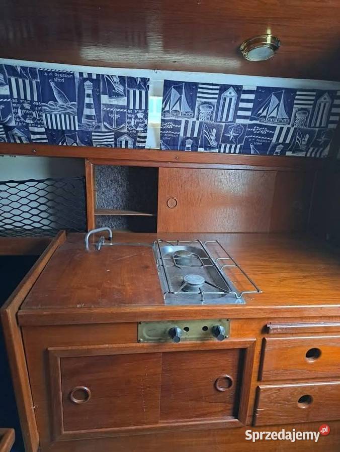 Jacht zaglowy 7 m z przyczepa Powidz