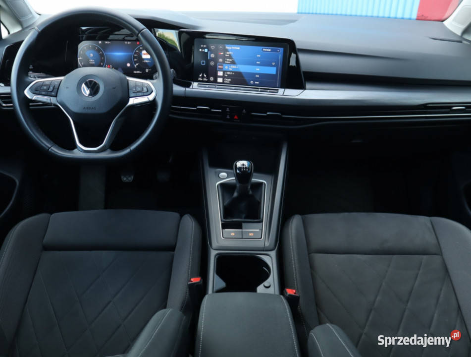 VW Golf 15 eTSI sprzedam