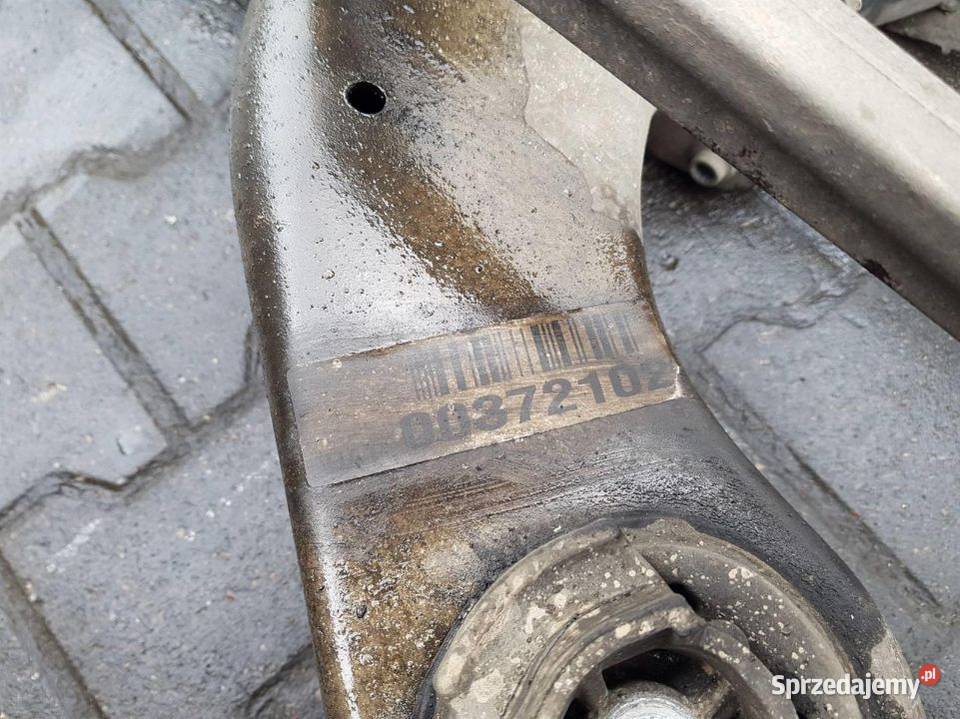 BELKA SANKI TYŁ MERCEDES SL R230 Pozostałe