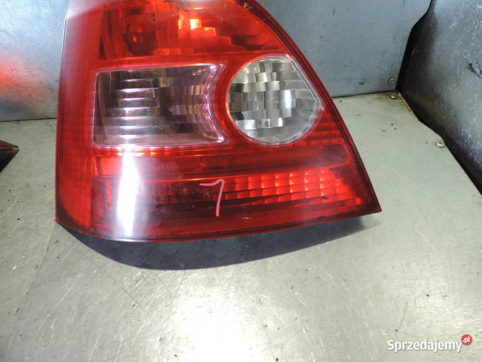 HONDA CIVIC VII HB 5D LAMPA LEWY TYŁ TYLNA Nowy Sącz