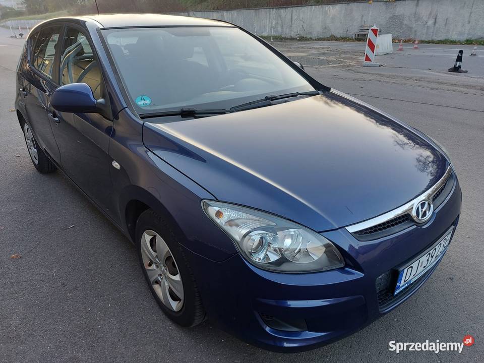 HYUNDAI i30 2010r 14 16 109 Przeb103 4/5 Jelenia Góra