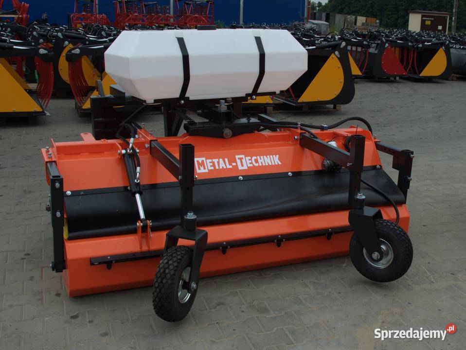 Zamiatarka ciągnikowa napęd hydrauliczny System Radom