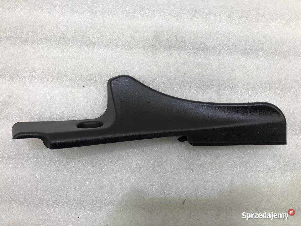 ZAŚLEPKA PODSZYBIA LEWA DACIA SANDERO I osobowe Osłony i zaślepki sprzedam