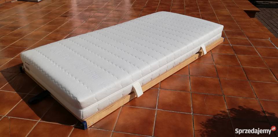Materac do łóżka 90x190 piankowy pokrowiec 90cm mazowieckie Sulbiny sprzedam