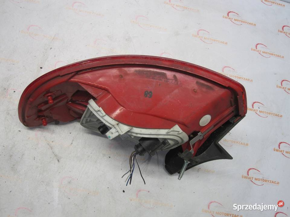 AUDI A3 SPORTBACK I 8PA 09r lampa lewa tył Kielce