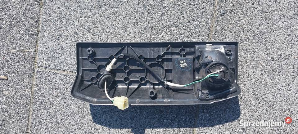 Toyota Land Cruiser lj70 lampa tył prawa tylna Byków