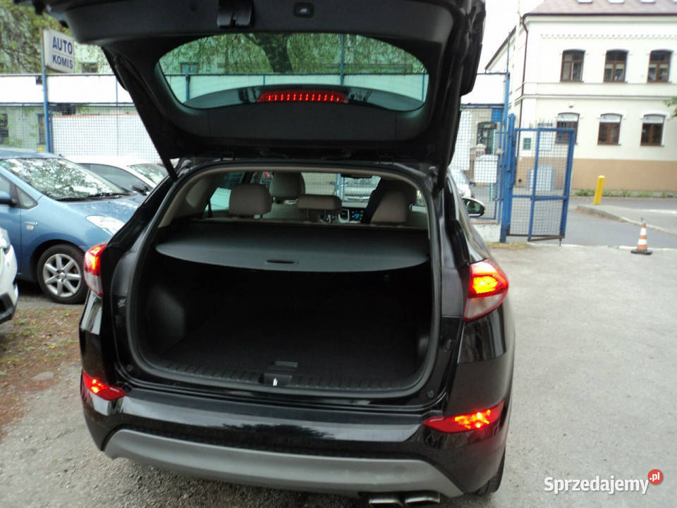 Hyundai Tucson sprzedam ładnego HYUNDAIA TUCSONA bluetooth