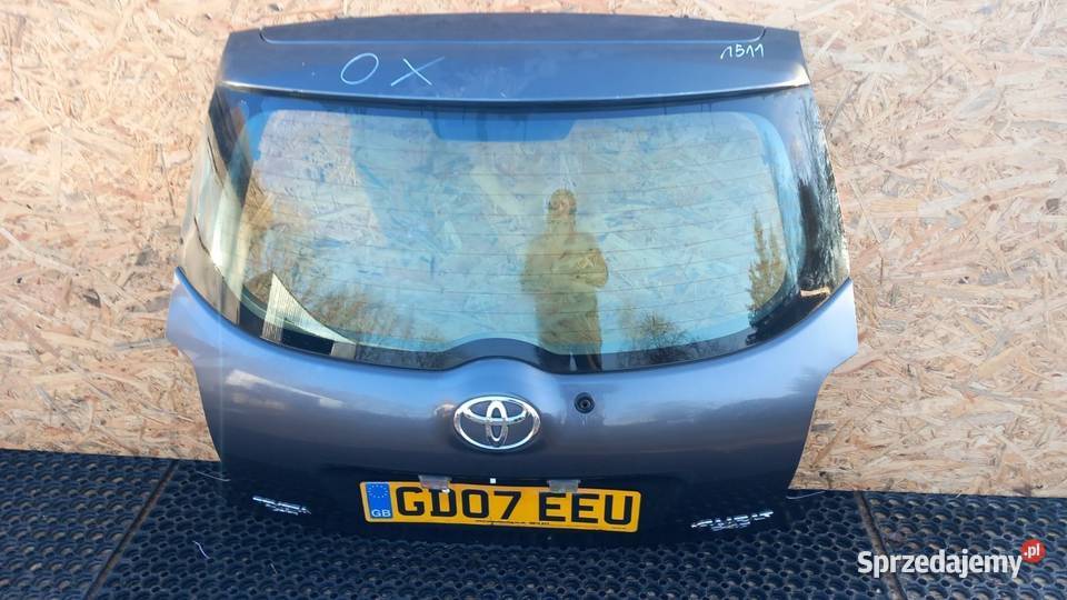 TOYOTA AURIS I HB KLAPA TYŁ 1G3 osobowe Zbierkowo sprzedam