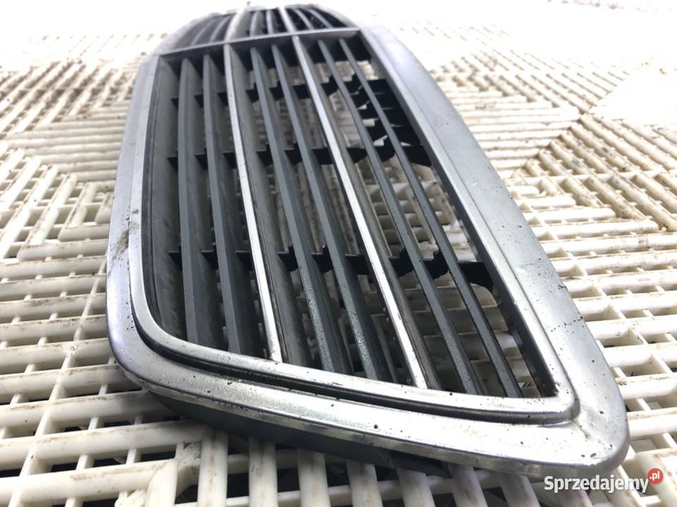 ATRAPA GRILL MERCEDES W203 0007 2038800483 Kombi