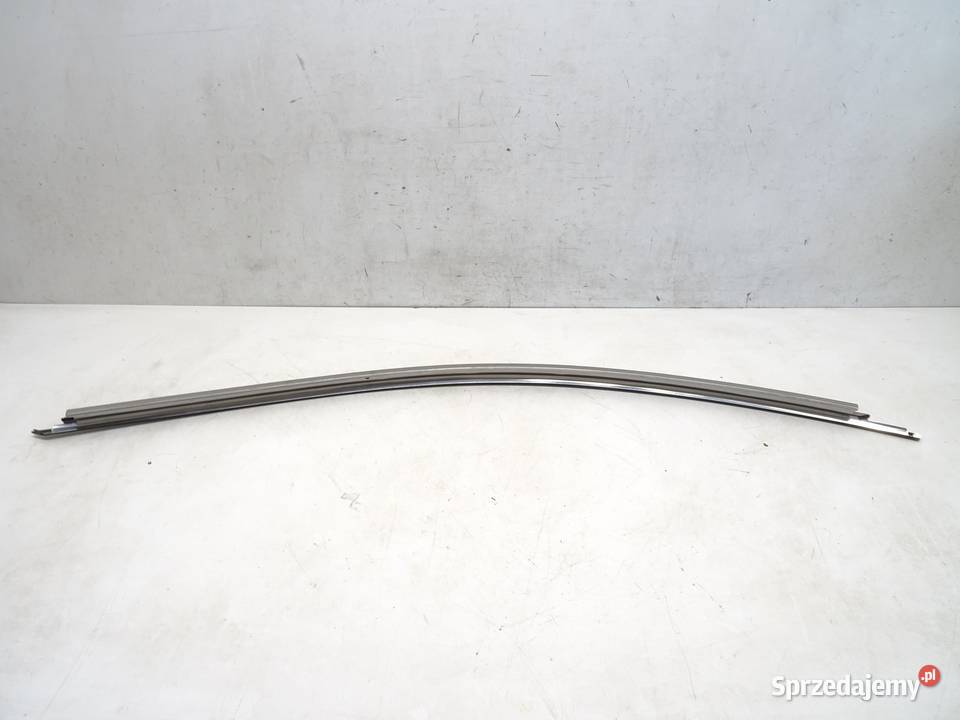 LISTWA DRZWI PRZÓD PRAWA LEXUS RC SportowyCoupe