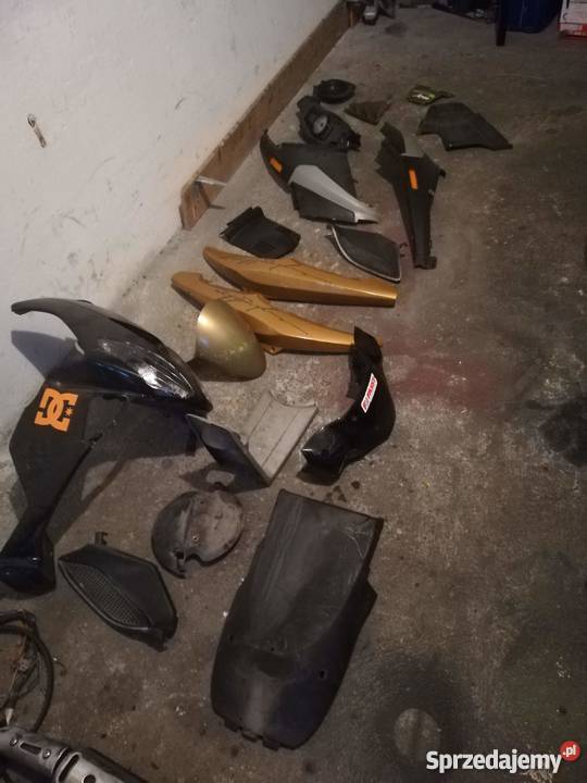 Plastiki Piaggio nrg 50 Części motocyklowe Tczew