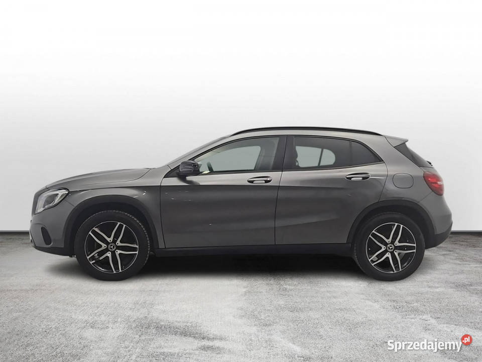 Mercedes GLA 180 7GDCT Style Z Polskiego Salonu wielofunkcyjna kierownica mazowieckie Warszawa
