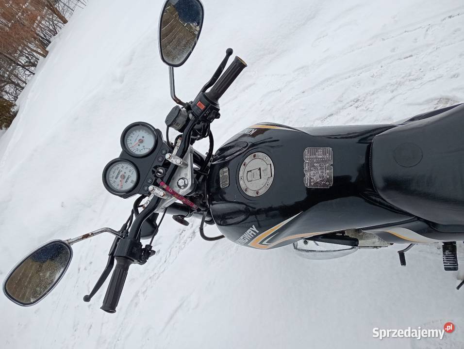 Sprzedam elektryczny starter Uchanie