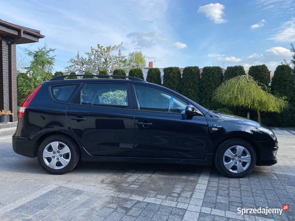 Hyundai I 30 16crdi Hak Super Stan Sprowadzony i30