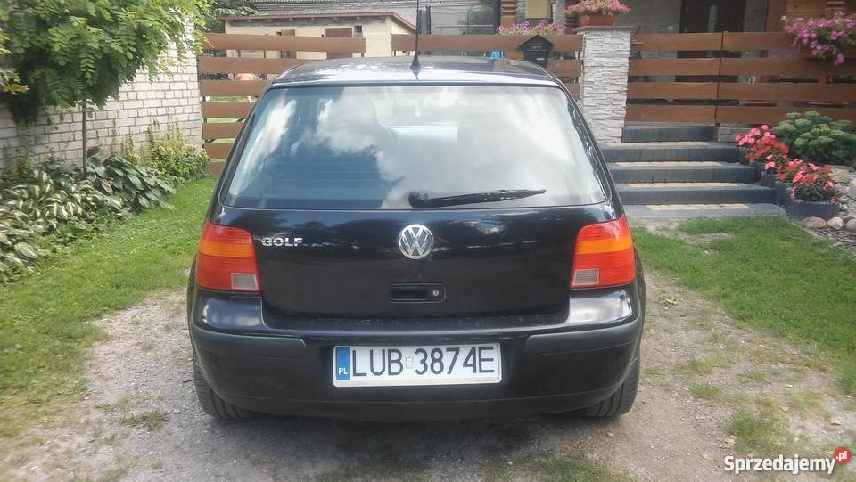 VOLKSWAGEN GOLF IV 14 BENZYNA czarny Niedrzwica Duża