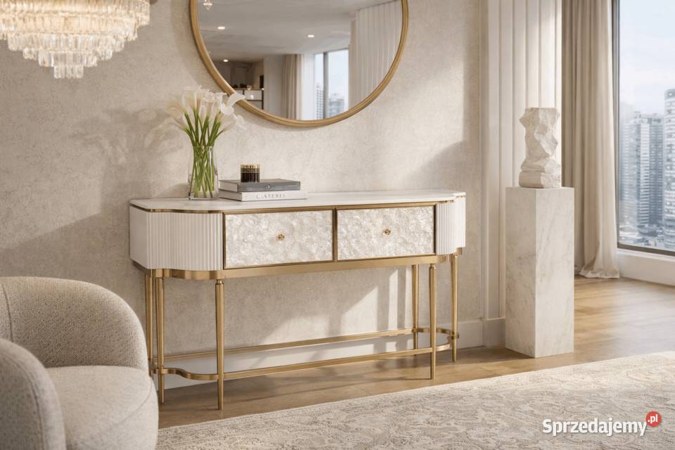 Kremowa konsola glamour z naturalną muszlami i Golkowice