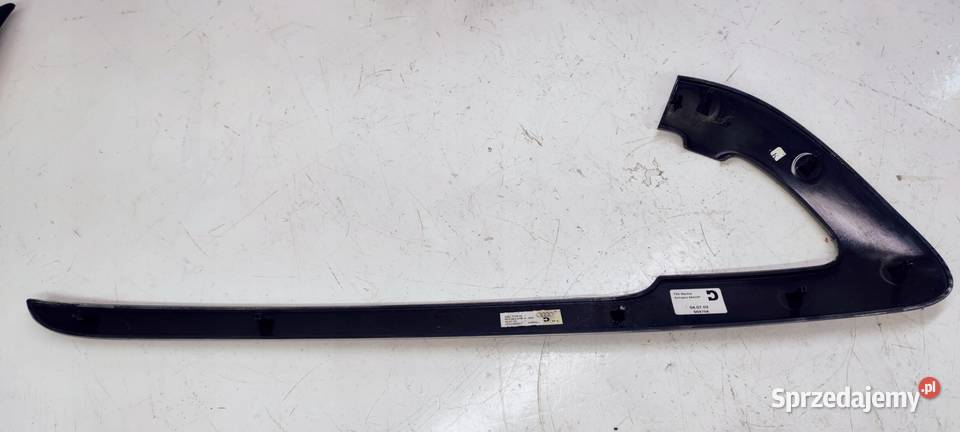 LISTWA DEKORY DRZWI PRAW AUDI A3 8P 8P3867410A Przystajń