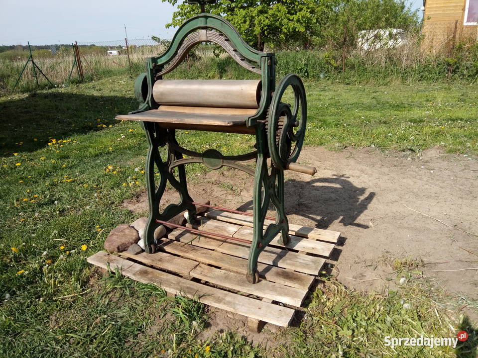 Magiel zabytkowy sprzed I Wojny Światowej Karwia