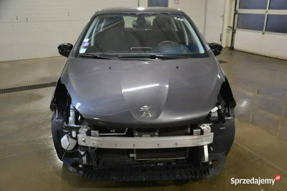 Peugeot 208 LITF 12 benzyna 82 tablet