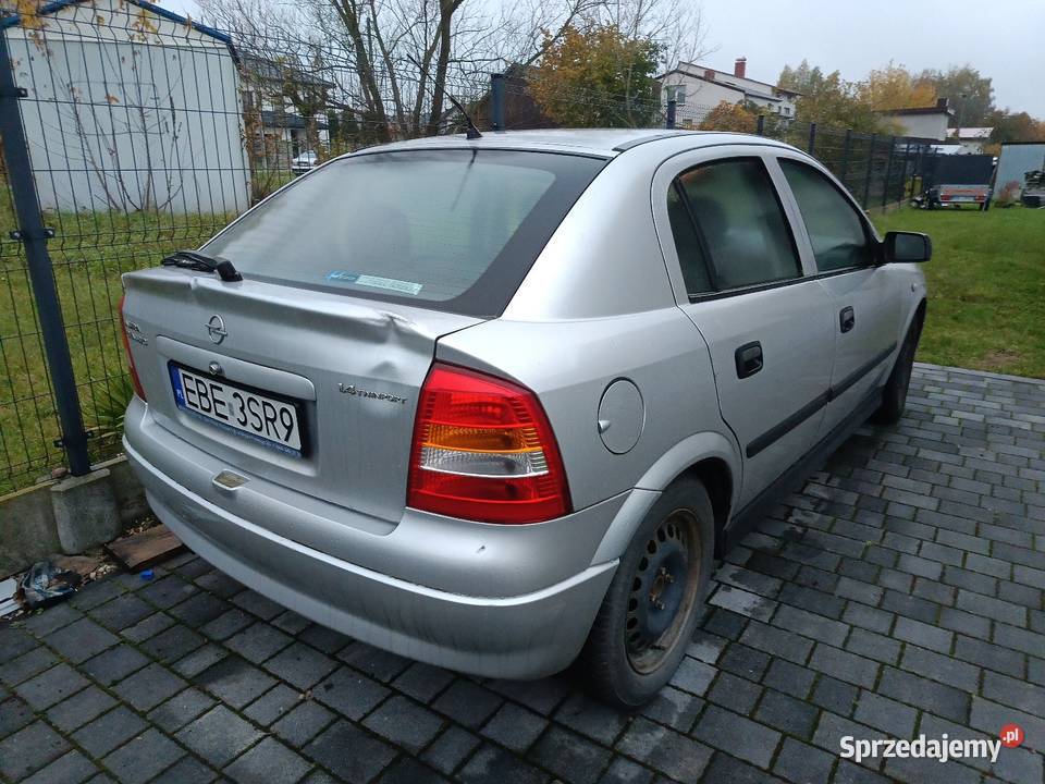 Sprzedam Opla Astrę II kupiony w polskim salonie Bełchatów sprzedam