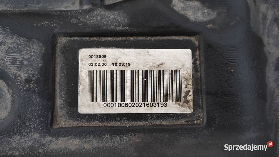 Toyota Yaris II 10 13 bak zbiornik pompa paliwa Otwock
