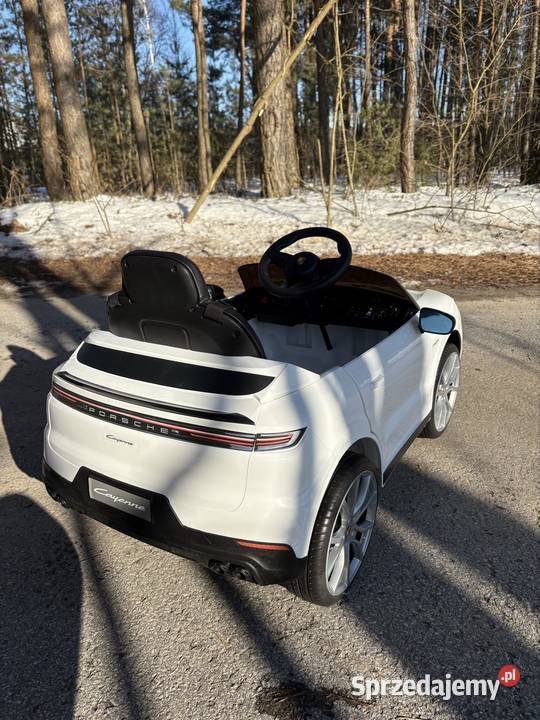 Samochód na akumulator Porsche Cayenne 12V pilot Płock sprzedam