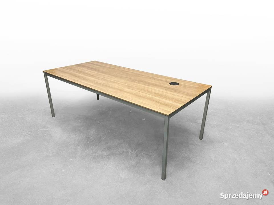 Biurko Svoboda Szary Orzech Minimalistyczna Rama Kraków