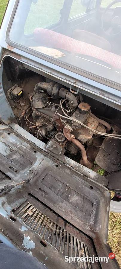 Fiat 126p maluch przyczepka niewiadów