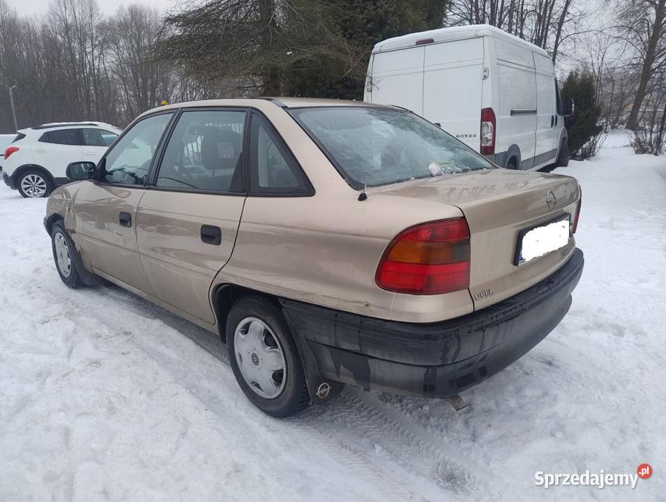 Opel astra clasic 14 benzyna wrak race 2002 17 75KM Myślenice sprzedam