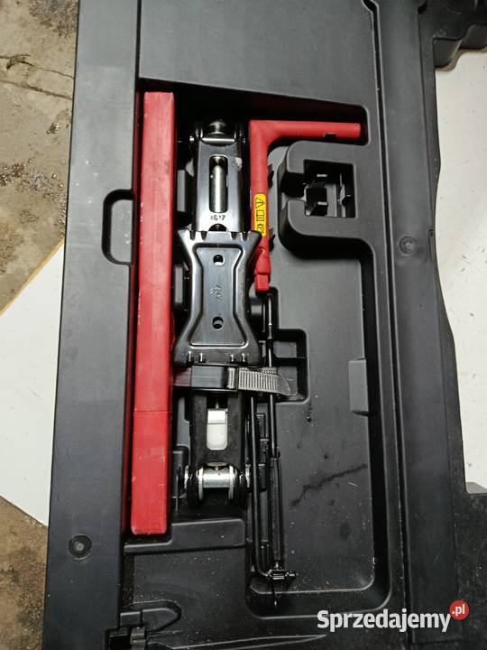 AUDI A5 A4 8W SCHOWEK NA NARZĘDZIA 8W8863373 Kościerzyna