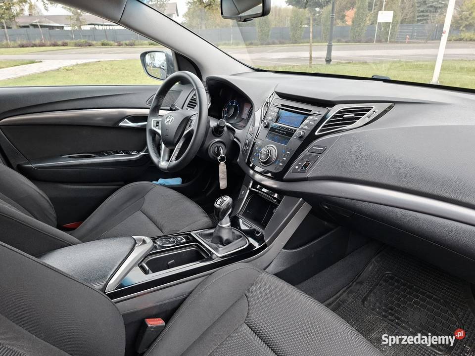 Hyundai I40 17crdi 136 2011r sprzedam