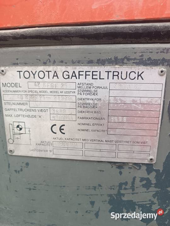 TOYOTA 6FGF25 Oleśnica sprzedam