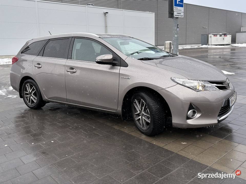 Toyota Auris Hybrid KOMBI Navi Warszawa 3wł Kombi