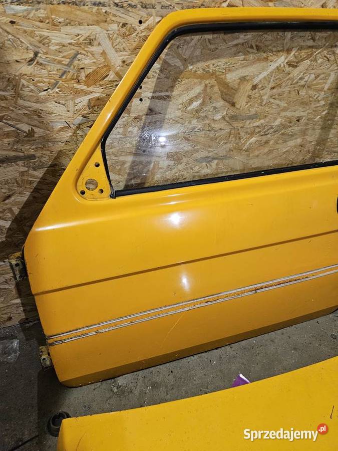 Przednia maska lewe drzwi Fiat 126p Maluch Karoseria Kłodawa sprzedam