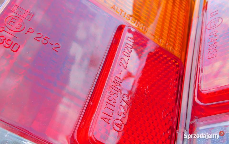 NOWE tylne lampy ALTISSIMO Fiat 126p 126 P4 Red Tarnów