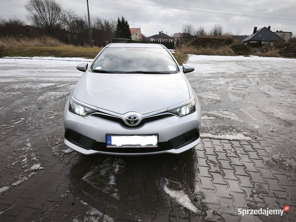 Toyota Auris 2016 16 LPG manualna Częstochowa