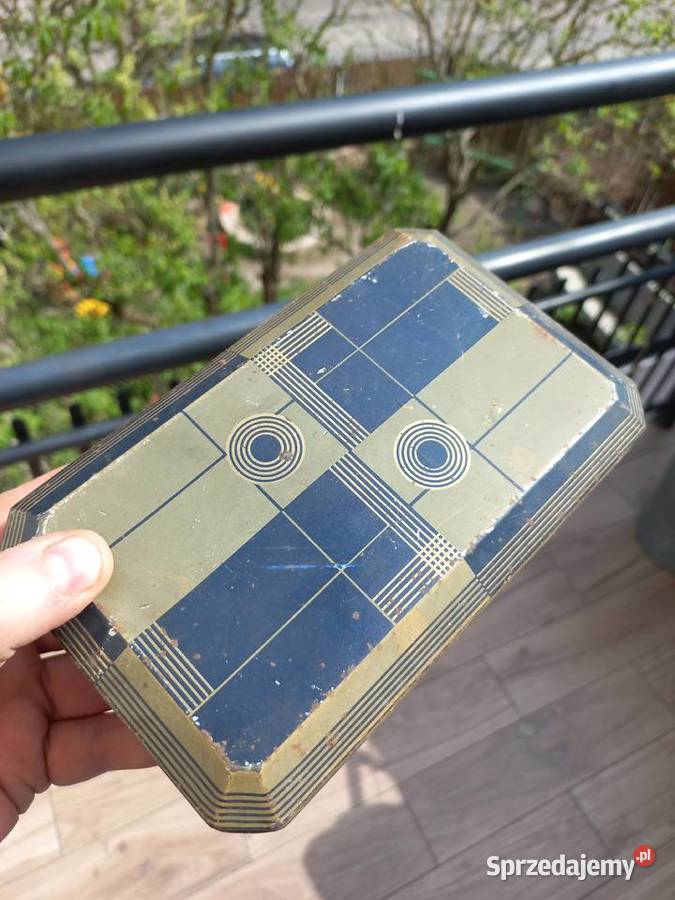 Stara puszka niemiecka herbatnikach Weeser Piastów