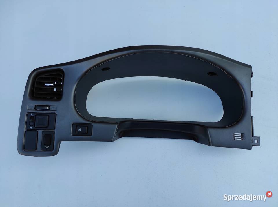 RAMKA LICZNIKA PANEL NISSAN PRIMERA P11 KOMBI 99 Motoryzacja Nowy Tomyśl