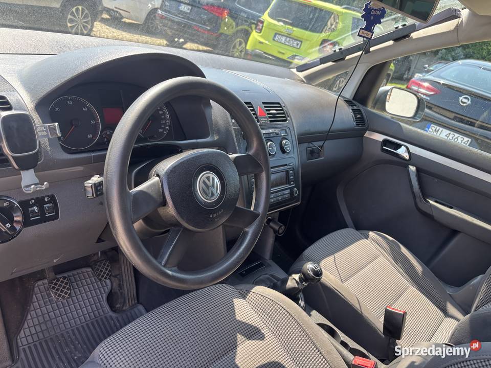 Volkswagen Touran 7 osobowy 105KM Touran Paniówki sprzedam