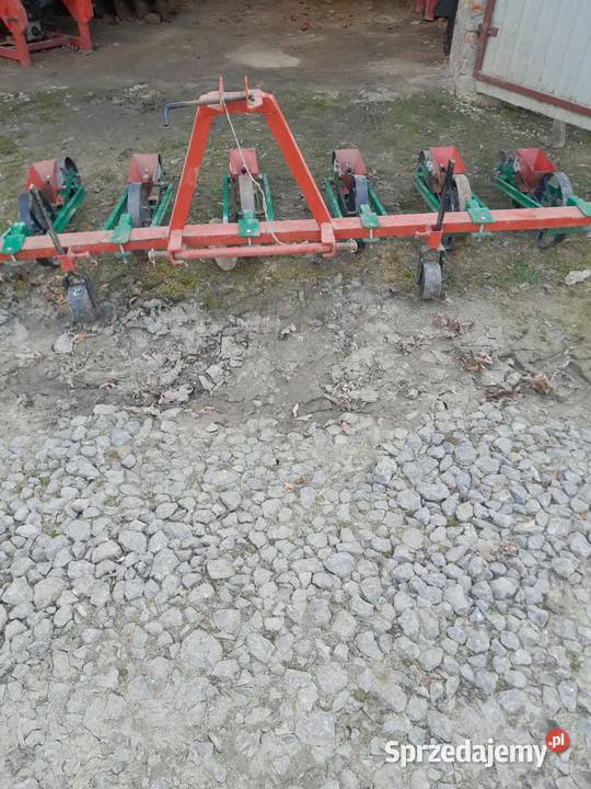 Sprzedam siewnik do ziół i warzyw Siewniki i sadzarki Tarnawa Duża