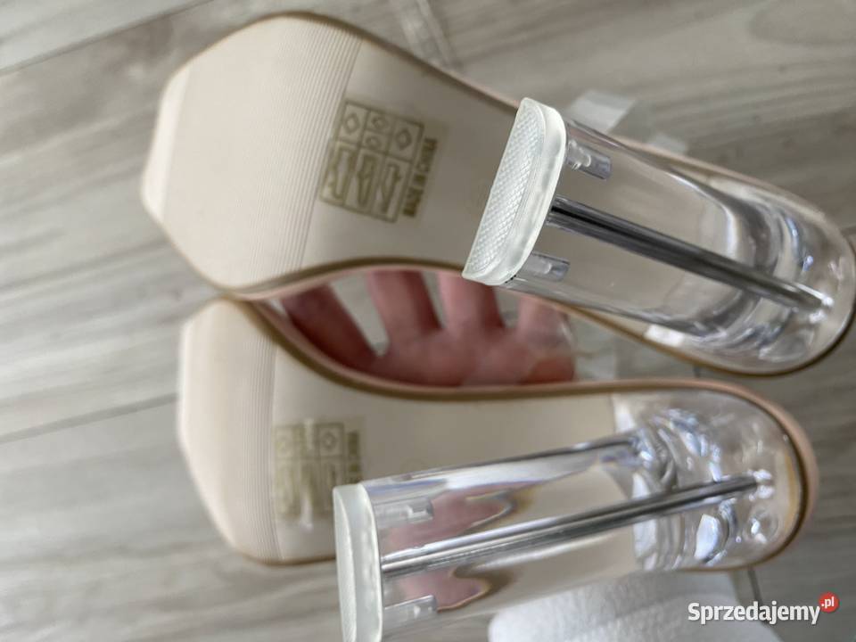 Przezroczyste nude sandały na obcasie Gdynia