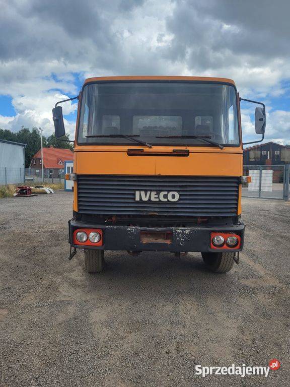 Ciężarówka Iveco 1990 mazowieckie Warszawa