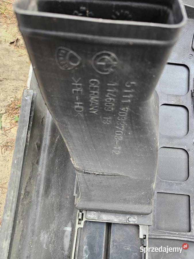 Zderzak przedni Titansilber Kompletny Oryginalny mazowieckie Radom