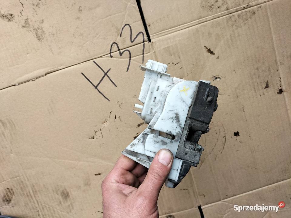 ZAMEK DRZWI TYŁ LEWY GOLF III 1H4 862 153 Kamień-Kolonia